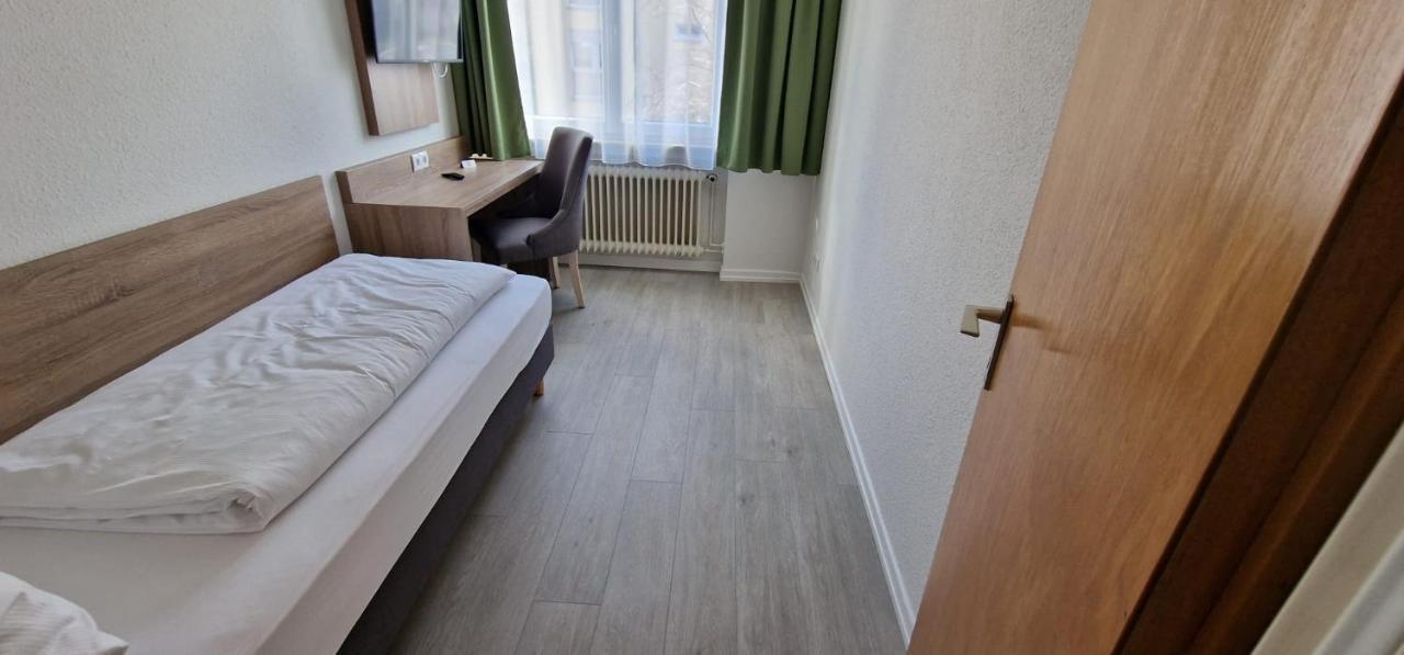 Hotel Ladage Франкфурт на Майн Екстериор снимка