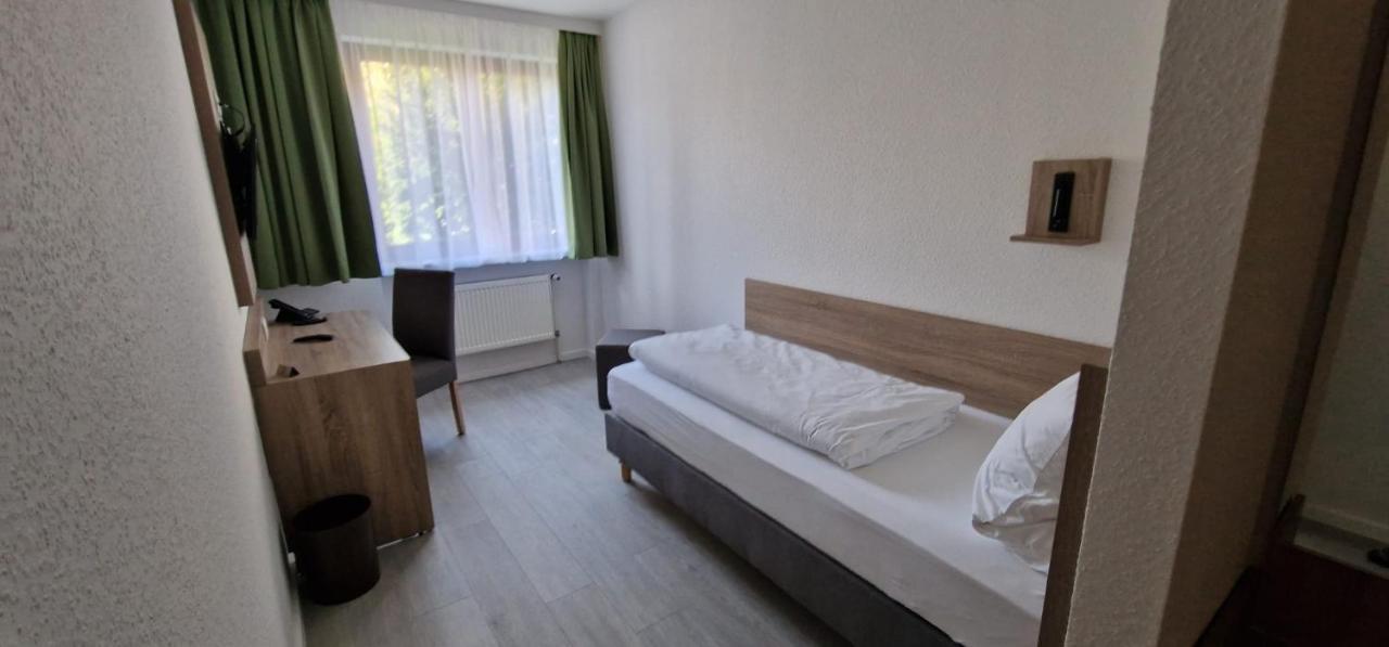 Hotel Ladage Франкфурт на Майн Екстериор снимка