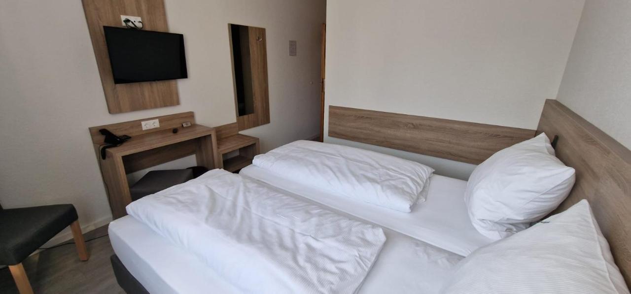 Hotel Ladage Франкфурт на Майн Екстериор снимка